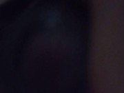 Me pongo cachondo mientras veo la tv y me vengo 7/16