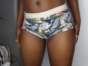 Step mom shakes her big us to attract the new house boy+ REALLY 10/16