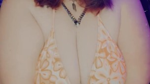 BBW sensual tummy and nipple play