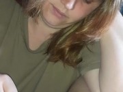 Le hago una paja mientras me tomo unos mates 1/16