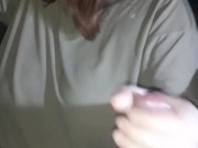 Le hago una paja mientras me tomo unos mates 15/16