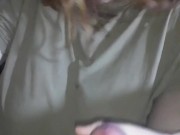 Le hago una paja mientras me tomo unos mates 9/16