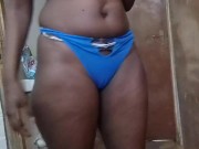 Ebony squirting in pants on 1/16