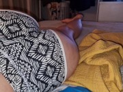 Hermanastro se pajea con mis bragas y luego da enorme corrida en mi cara - CUM ON CARA 1/16