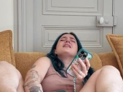 Je me gode sur la photo d'un abonné - Française orgasme dick pic 13/16