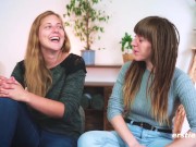 Ersties - Sinnliches lesbisches Vergnügen auf weißen Laken 6/16