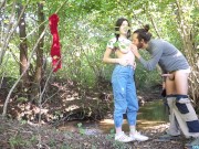 Coppietta trova un posticino nel bosco per una sveltina con sborrata interna!🦉 11/16