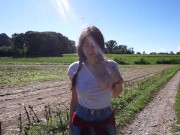 Coppietta trova un posticino nel bosco per una sveltina con sborrata interna!🦉 2/16