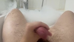 Fast cum in bath