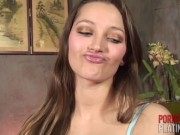 Hot Babe Rubs Her Pussy On Cam 6/16