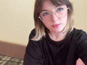 Beautiful brunette demanstrates her beautiful body 1/16