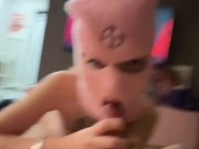 Она сделала глубокий горловой слоновый минет моему большому члену, а я кончил ей на лицо 5/16