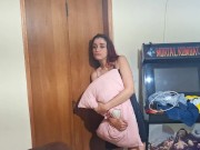 Madrasta faz visita noturna em seu quarto! 2/16