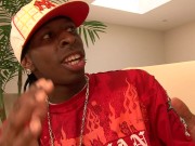 Nyomi Banxxx sure knows how to fuck, and she makes sure she looks good every time she does it on cam 11/16