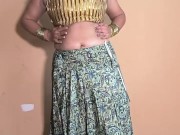 Amateur Indian couple presenting extremely hot dance 9/16