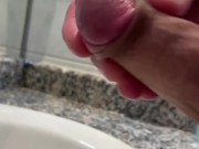 I masturbate and cum in hotel bathroom 4/16