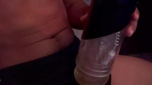 Masturbandone hasta venirme adentro de mi vibrado