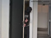 Encontramos al Ladron OLIENDO TANGAS! Que hacemos con este pervertido? 1/16