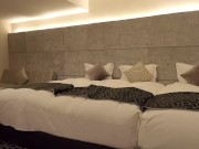 ピンク下着に隠された色白美肌を堪能し尽くす濃厚セックス 〜黒髪清楚な教え子を色んな対位で開拓する醍醐味〜 2/16