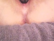 Real pussy juice dripping out pussy.Rubbing dick on my pussy makes me squirt. 10/16