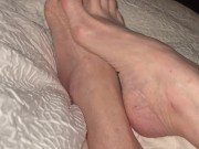 My juicy legs and new pedi💋 8/16