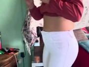 Chica rubia culona caliente probándome ropa para salir 15/16