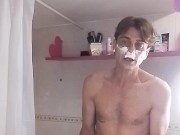 Canto rap (Enzo Dong)  e faccio la barba 10/16