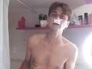 Canto rap (Enzo Dong)  e faccio la barba 14/16