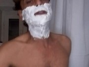 Canto rap (Enzo Dong)  e faccio la barba 5/16