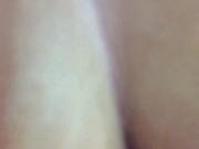 PAPI QUE HACES? ME DUELE MI COLITA Y SIENTO QUE ME HAGO PIPI! COLEGIALA GÜERITA PIERDE SU INOCENCIA! 6/16