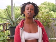 Ersties - Sexy Destiny aktiviert ihre Sexualität mit Pole Dance und einem aufregenden Spielzeug 16/16