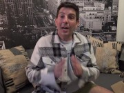 Un coussin LIBERATOR x FLESHLIGHT pour se masturber sans les mains 2/16