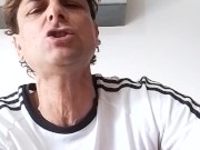 Fumo ☘️ canto rap (Enzo Dong e Fabri Fibra) e parlo con voi 2/16