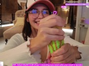 CUTE GIRL MASTURBATES A FROG 5/16