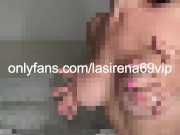 LaSirena Showing Her Big Round Booty And Jiggling It For You 16/16