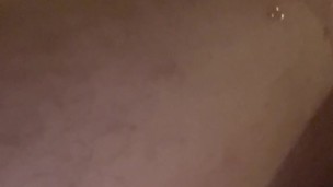 Mit zwei Dildos selbst gefickt