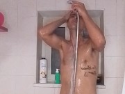 Faccio la doccia conto rap(Fabri Fibra)e parlo con voi 10/16