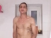 Faccio la doccia conto rap(Fabri Fibra)e parlo con voi 11/16