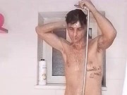 Faccio la doccia conto rap(Fabri Fibra)e parlo con voi 6/16