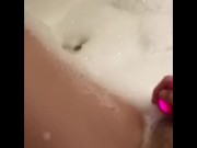 Masturbation dans le bain 🥰 14/16