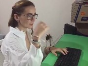 CONTRATA UN TECNICO Y NO TIENE DINERO PARA PAGARLE 1/16