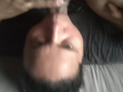 Mi vecino me propone pagar mi renta a cambio me metió su pene hasta el fondo 13/16