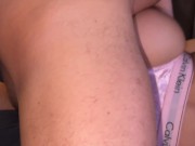 Mi flaca empinada, disfrutando la bverga. 10/16