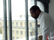 Petite Babe Cant Resist From Hung Dude 4/16