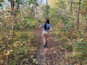 Застенчивая жена без трусиков. Красивая природа, любимая попка! 13/16