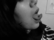 vient me regarder bébé 🧡🖤 1/16