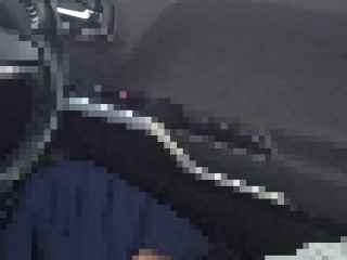 Masturbation　野外露出　見られそうなスリルが快感。車内でオナニー