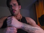 This ball necklace is very tight! 😏 1/16