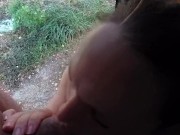 Schlampe bläst an der Bushalte Station 4/16