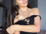 Beautiful bitch shows her tits💖 8/16